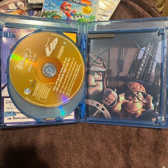 UP Blu-ray/DVD 4-Disc Set, Includes Digital Copy Movie - Picture 5 of 5